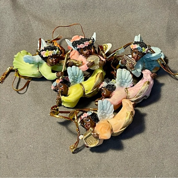 Vintage Angelic Band of Black Angels Miniature 6 Piece Polyresin Ornament set - Picture 2 of 7